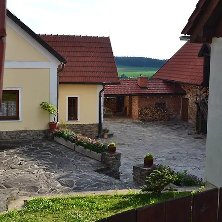 Na Hajence Guest house Bystrice nad Pernstejnem